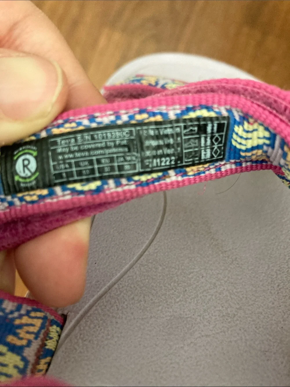 Teva Kids Pink Sandals Patterned Straps Sz 1
